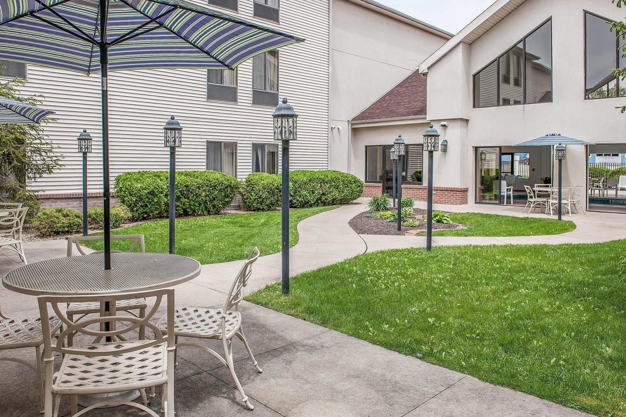 Comfort Inn & Suites Warsaw Near Us-30 Exterior photo